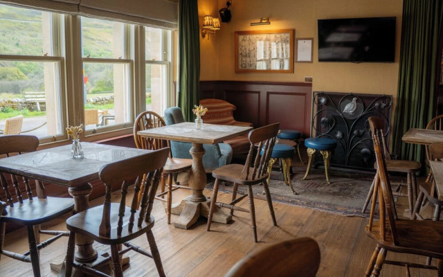 The Kirkstyle Inn & Sportsman's Rest
