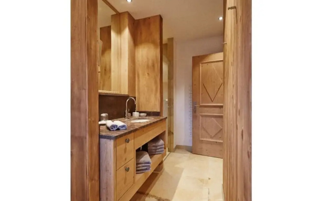 Chestnut in Chalet Bergerhoh