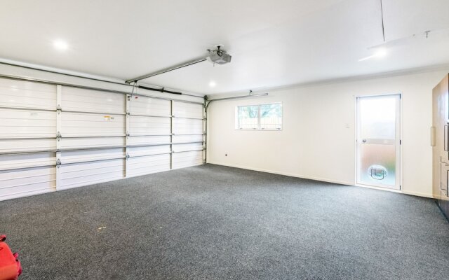 Central City 3BR Paradise- Sky- Netflix