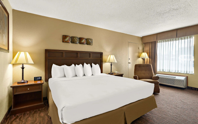 Best Western Center Pointe Inn