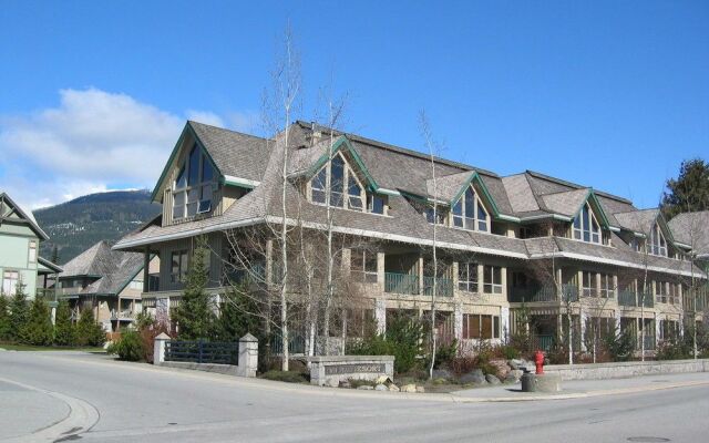Whistler Vacation Club at Twin Peaks