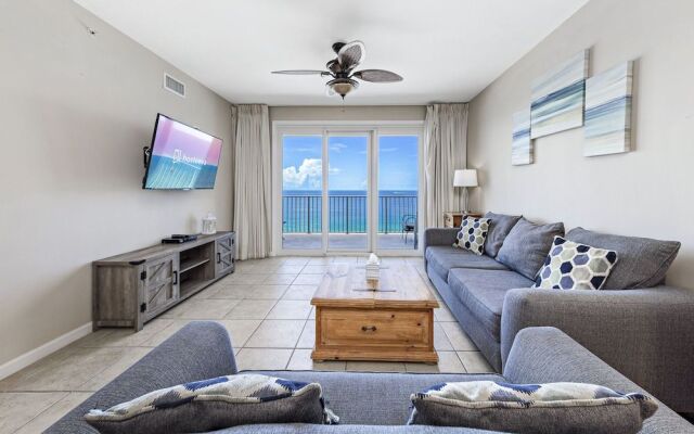 Beachfront Windemere Condos by Hosteeva