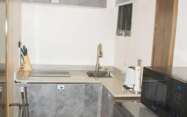 1BD Serenity Dubai Suites