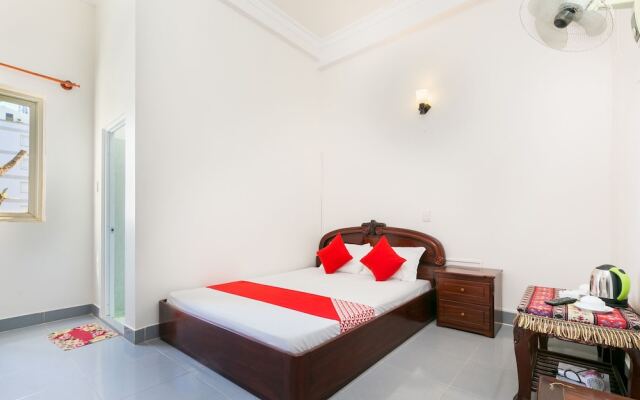 OYO 692 Trang Pham Hostel