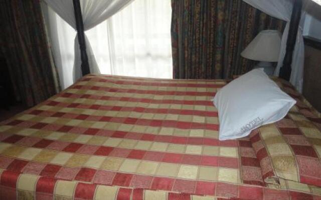 Hotel Cathay