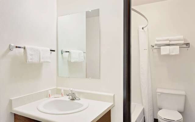 Super 8 by Wyndham Belgrade/Bozeman Airport