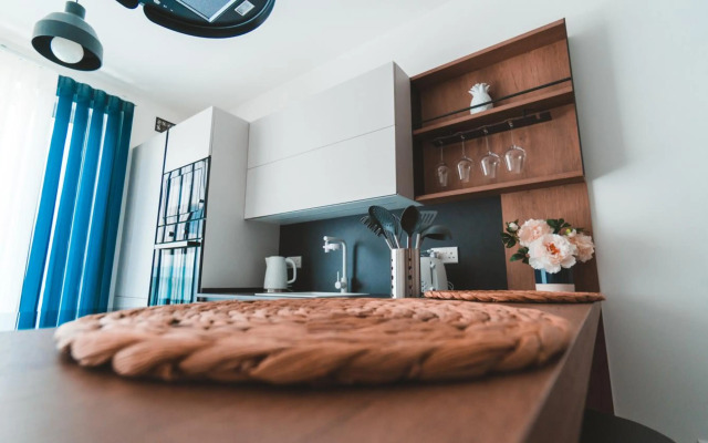 Ideal Location, Stylish 1BR Apartment with Free Parking