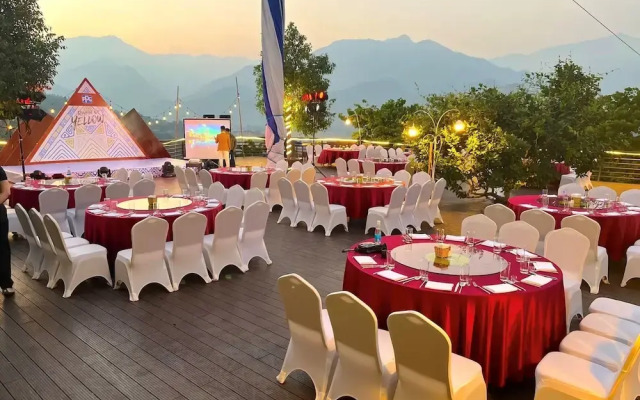 Le Champ Tu Le Resort Hot Spring & Spa