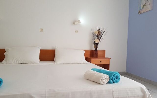 Pyrgos Hotel Apartments