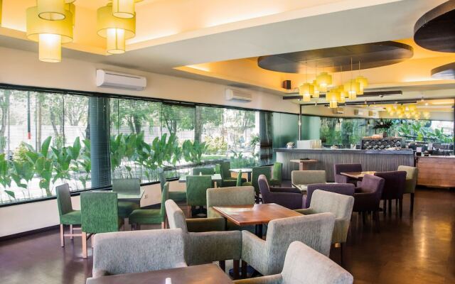 Whiz Residence Darmo Harapan Surabaya