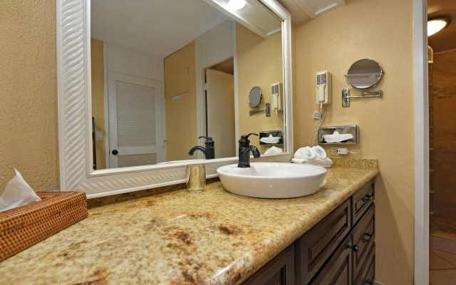 Maui Kaanapali S #b133 Studio Bedroom Condo by RedAwning