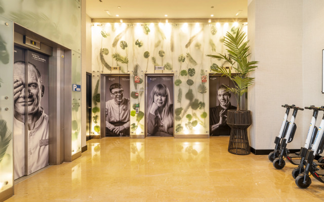 Hotel ILUNION Valencia 4