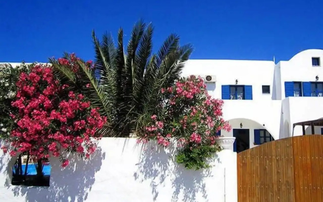 Santorini Breeze