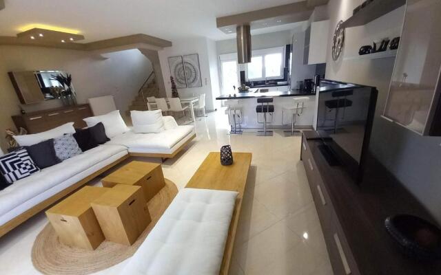 Homing Volos Exclusive Luxury Residence