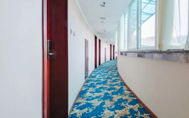 Sichuan Chaoyang Lake Hotel