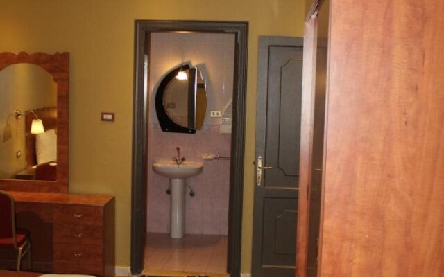 Qasser Al Rawsha Furnished Units