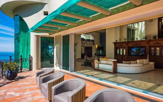 Villa Armonia Luxury Suites