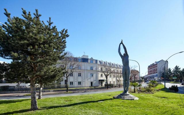 B&B HOTEL Saint-Maur Créteil