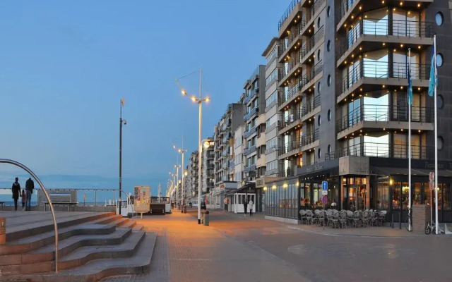 Winoc 402 Apartment With sea View in Koksijde