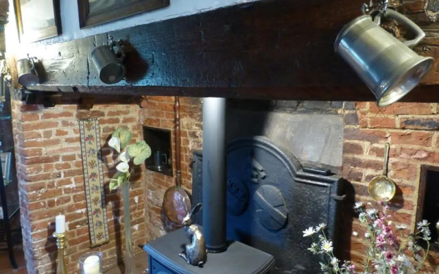 Greyhound Cottage