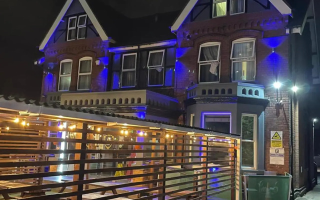 Bennetts Hotel