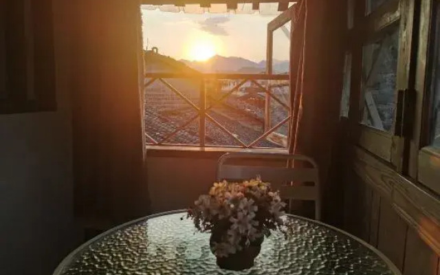 Juweiguan Homestay