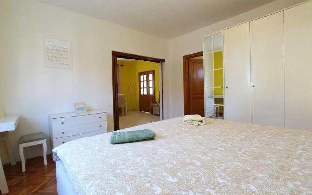 Apartments Folo