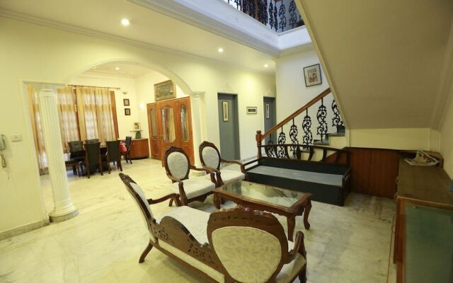 OYO 5634 IVY Stays - Manoj Pandey Chowk