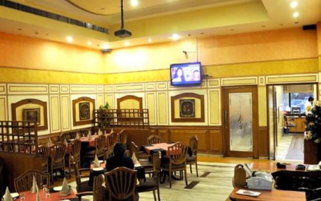 Hotel Shiraaz 1
