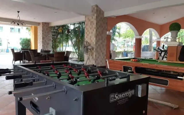 Grandsmile Welnez Condo Pattaya