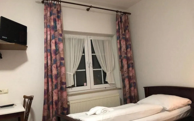 Landhaus Köln 2 Hotel