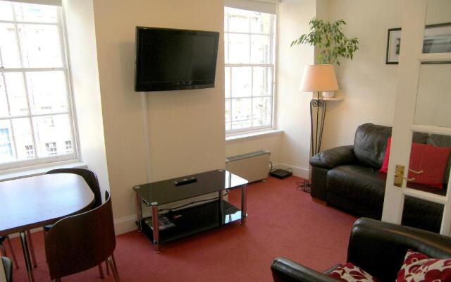 Royal Mile, Edinburgh - 2 Bedroom Apartment