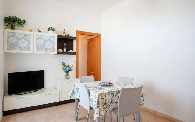 Appartamento a Torre Canne con Balcone