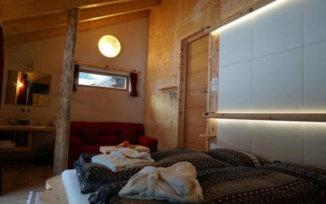 La Ücia by Fana Ladina