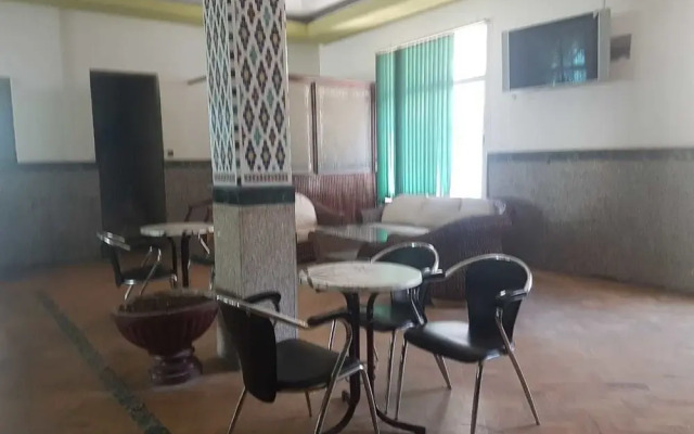 Hotel Choumis