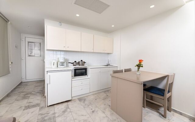 Kostakis Beach Hotel