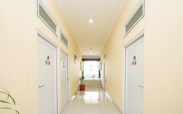 RedDoorz Syariah near Exit Toll Ciawi