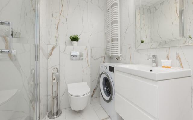 Studio Kasprzaka With Parking by Renters
