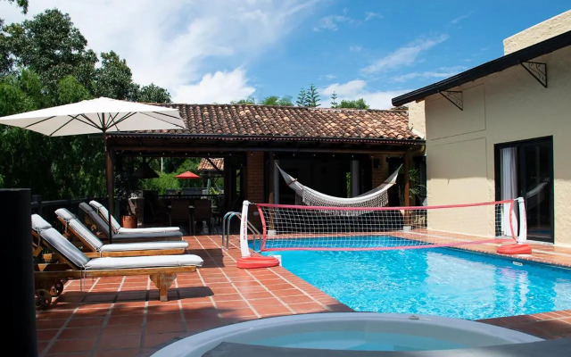 Fincas Panaca H10 - Luxury Villa with Pool & Jacuzzi