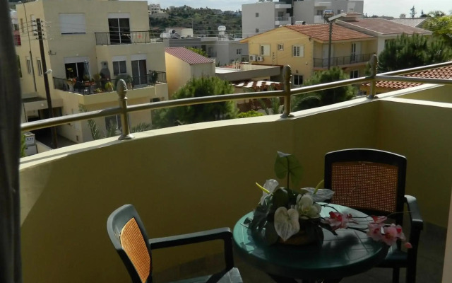 Moniatis Hotel