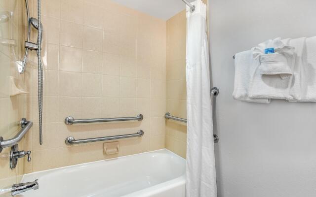 Holiday Inn Express & Suites Morristown by IHG