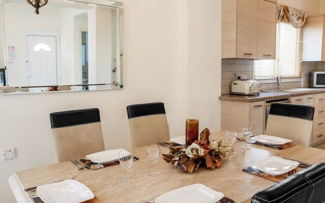 Rent Private Villa 035