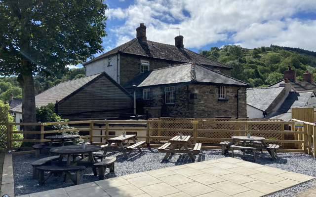 OYO Glyn Valley Hotel