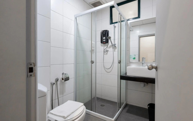 Golden View Serviced Apartment