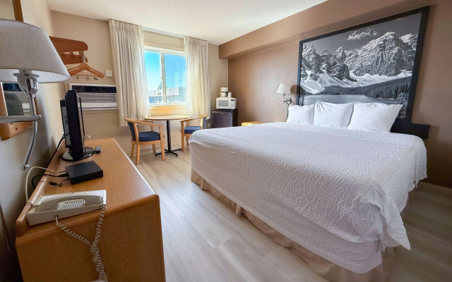 Super 8 by Wyndham Medicine Hat AB