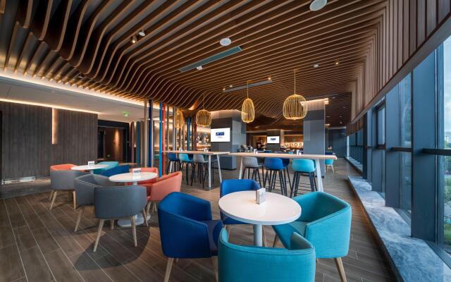 Holiday Inn Express Zhuhai Gongbei by IHG