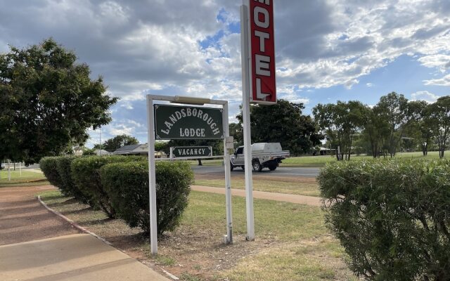 Landsborough Lodge Motel