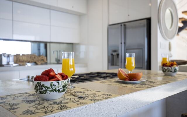 Dolphin Coast YOLO Spaces – Beach House Villa