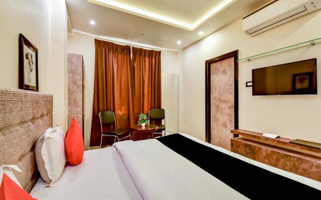 Capital O 73835 Hotel Frontier Royal & Banquet