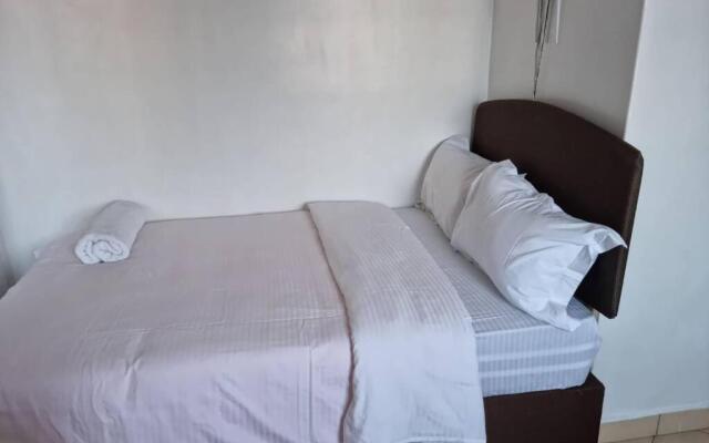 Cozy studio with WIFI &Parking in South B